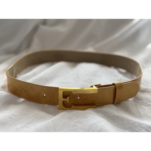 Vintage Escada Yellow Patent Leather Women\'s Belt Size 34 Logo Buckle main image 9